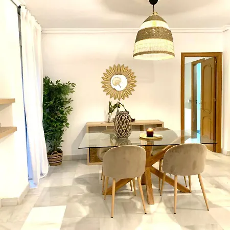 Homely Larios Apartment *