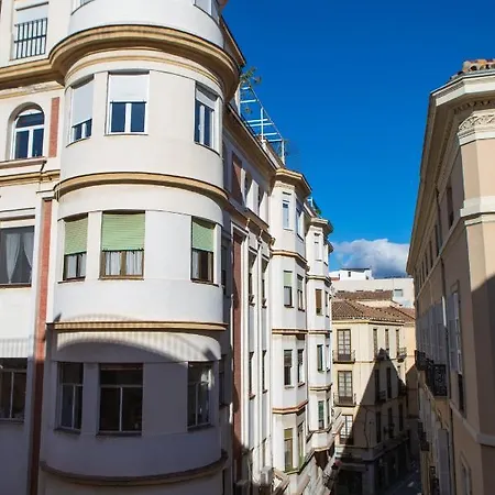 Апартаменты Homely Larios